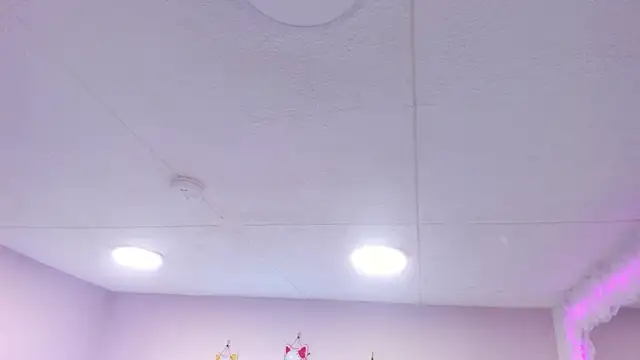 Selene bennet online show from 03.22.25