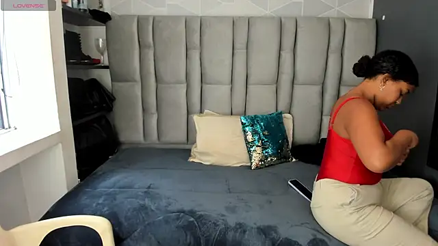 Natasha rose   online show from 12.19.25