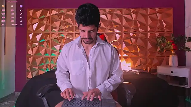 AlejandroStormm online show from 02.25.25