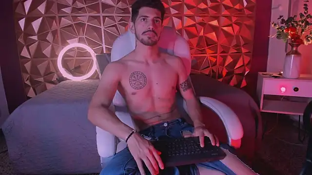 AlejandroStormm online show from 03.12.25