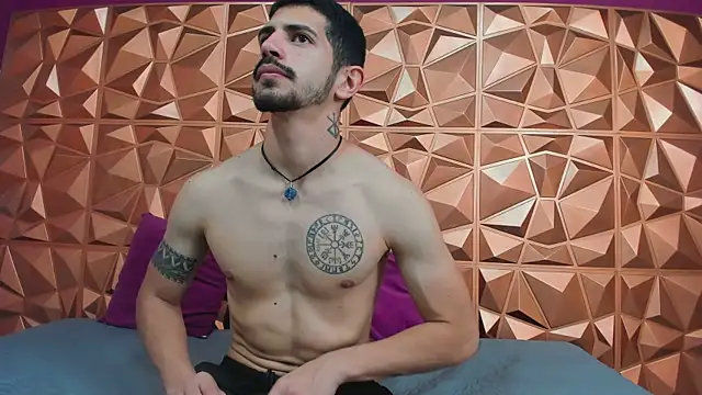 AlejandroStormm online show from 11.20.25