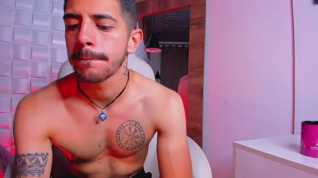 AlejandroStormm online show from 12.04.25