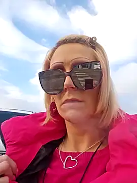 beautifulmee23 online show from 02.23.25