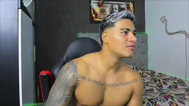 luigi hot  online show from 04.08.26