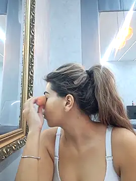 Bella Posh online show from 10.09.25