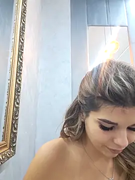 Bella Posh online show from 10.17.25