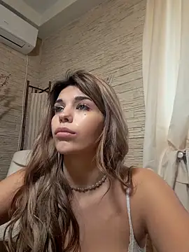 Bella Posh online show from 02.08.26