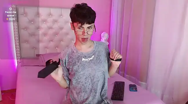 callum 77 online show from 03.14.25