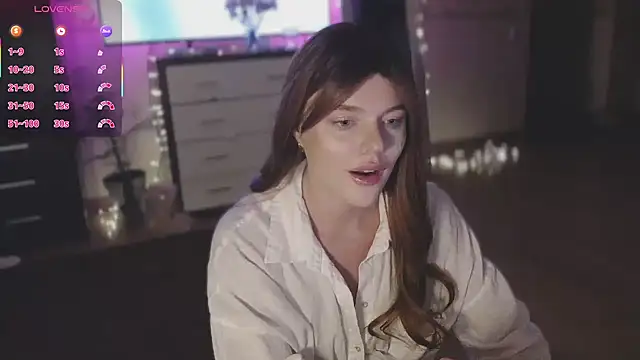 CherryRed Girl online show from 09.09.25