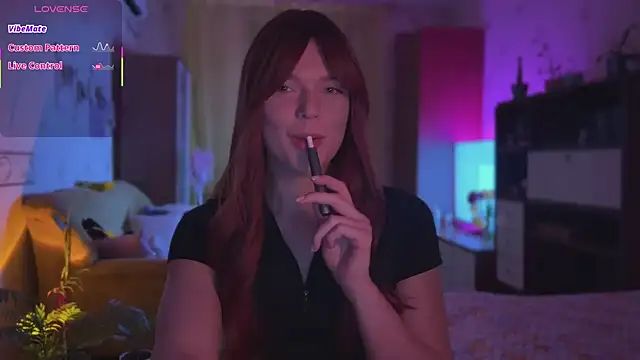 CherryRed Girl online show from 04.23.26