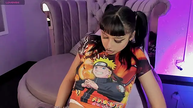 Seren Bleck online show from 03.18.25