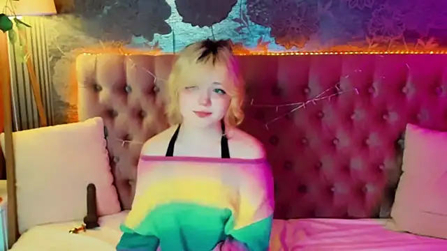 EmilyAngells online show from 05.26.26