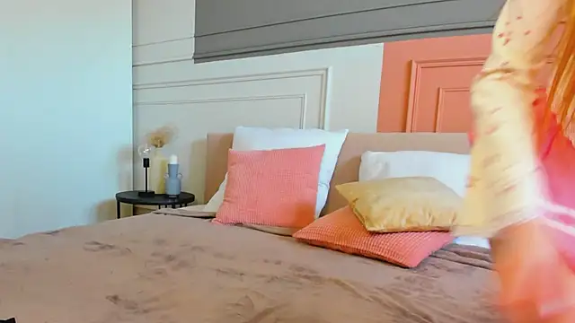 Snapshot of _BunnyDollStella_ chatting on 03.16.25 BunnyDollStella online show from 03.16.25