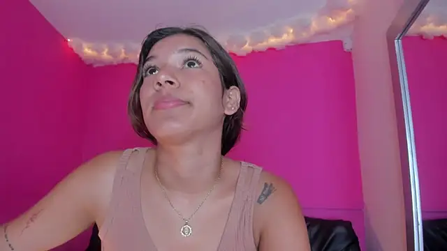 violett 24  online show from 02.25.25