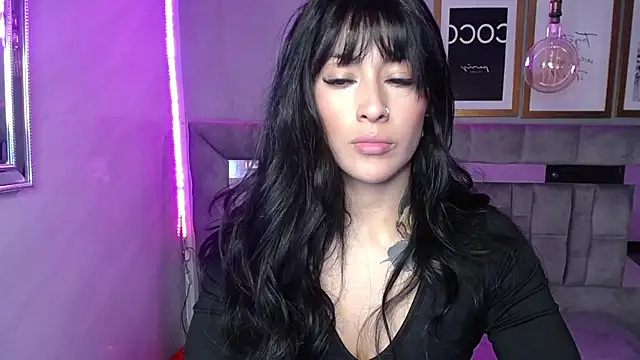 Snapshot of Isabella_Collen_v chatting on 03.06.25 Isabella Collen v online show from 03.06.25