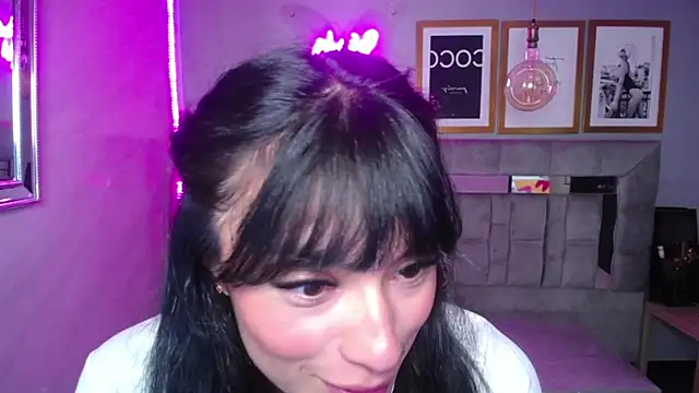 Snapshot of Isabella_Collen_v chatting on 03.20.25 Isabella Collen v online show from 03.20.25