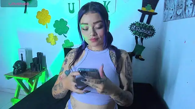 ChloeAllennn online show from 03.19.25