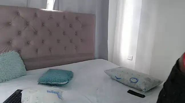 Snapshot of khler_Angelis chatting on 03.12.25 khler Angelis online show from 03.12.25