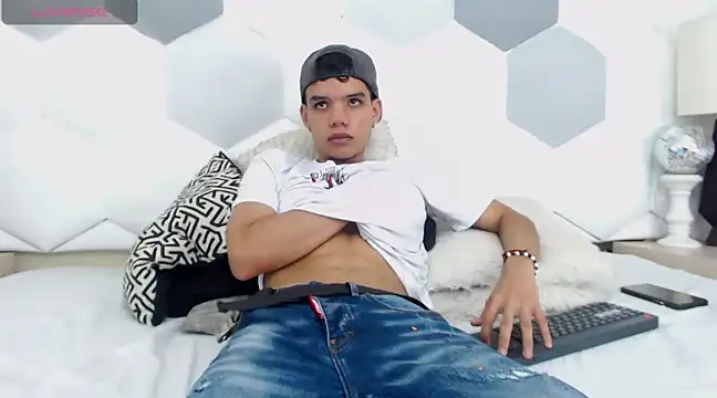 Axel Forte online show from 02.26.25