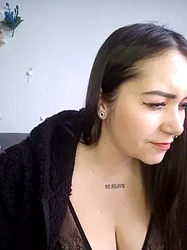 Luna kitty online show from 01.17.26