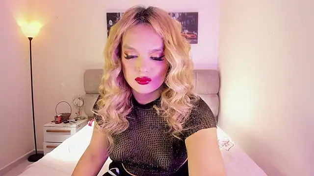 ScarletThompsonx online show from 10.04.25