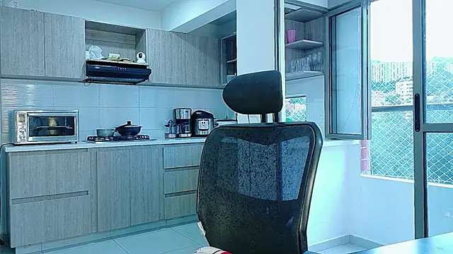 ScarletThompsonx online show from 07.08.26
