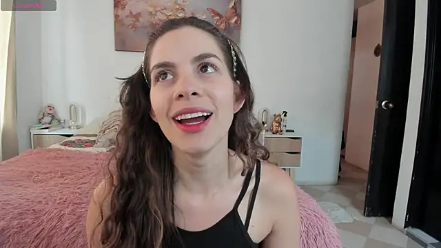 Snapshot of jessyegoldenn chatting on 03.13.25 jessyegoldenn online show from 03.13.25