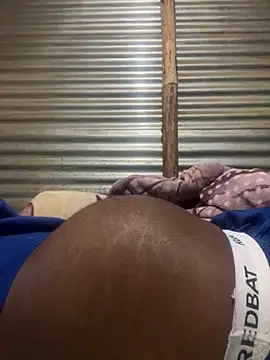 Snapshot of BttmGuy01 chatting on 09.20.25 BttmGuy01 online show from 09.20.25