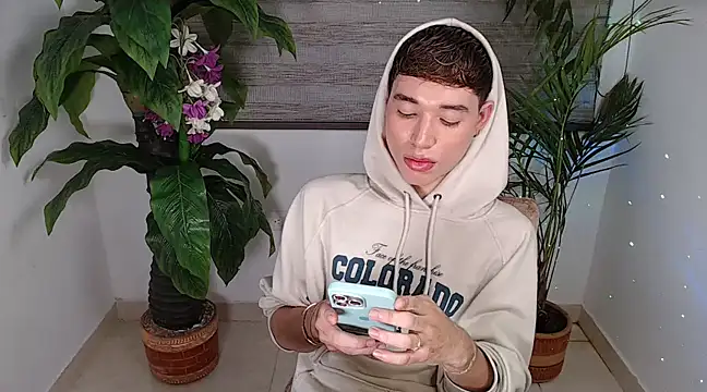 Snapshot of cod_dolll chatting on 03.14.25 cod dolll online show from 03.14.25