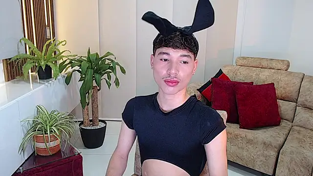 Snapshot of cod_dolll chatting on 11.01.25 cod dolll online show from 11.01.25