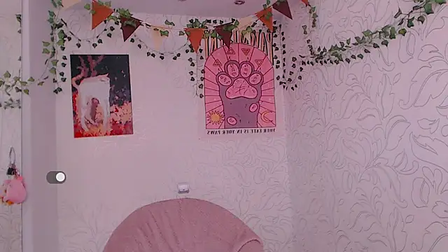  miraclecattt  online show from 09.15.25