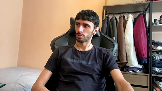 Snapshot of iendriw chatting on 10.29.25 iendriw online show from 10.29.25