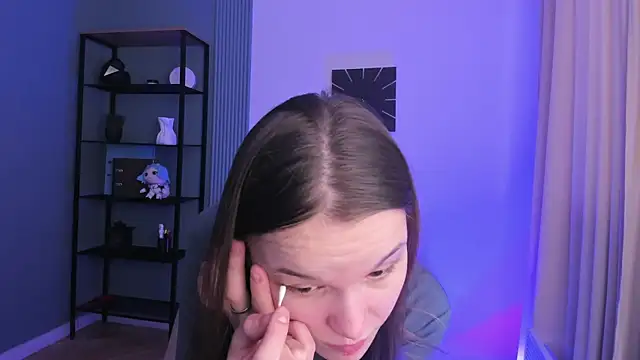 Amber Rogers online show from 03.08.25