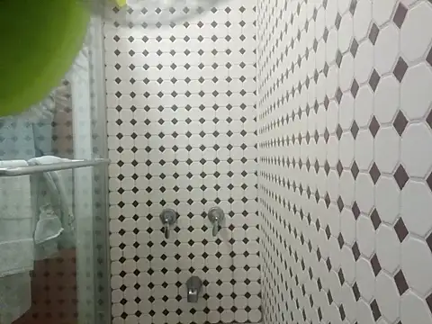 Russell1010 online show from 03.04.25