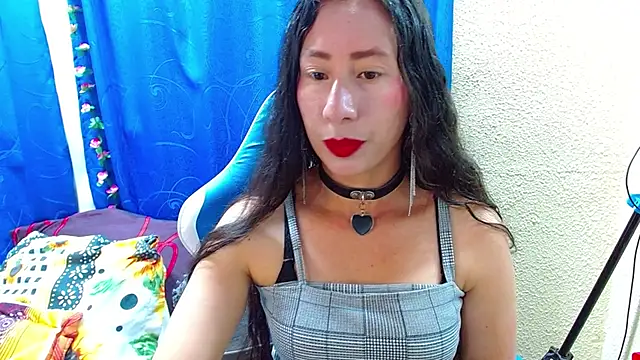 Gia leinn online show from 04.17.26