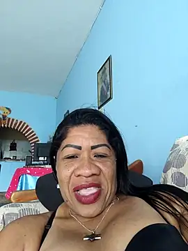 Snapshot of Tocameamor chatting on 10.02.25 Tocameamor online show from 10.02.25