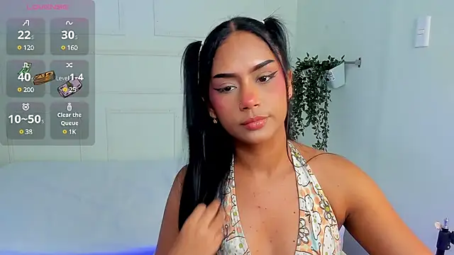 Snapshot of ChloeMoon9 chatting on 02.28.25 ChloeMoon9 online show from 02.28.25