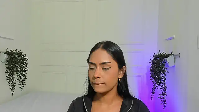 Snapshot of ChloeMoon9 chatting on 03.14.25 ChloeMoon9 online show from 03.14.25