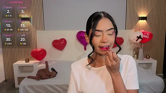 Snapshot of ChloeMoon9 chatting on 02.14.26 ChloeMoon9 online show from 02.14.26