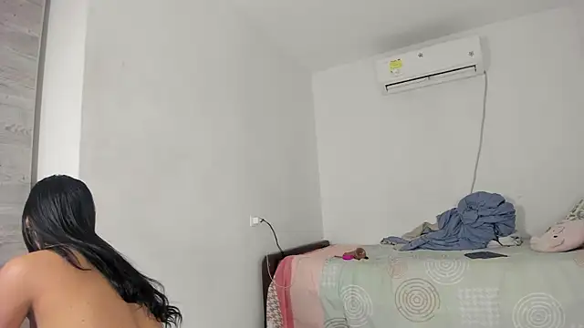 flor herrera01 online show from 03.01.25