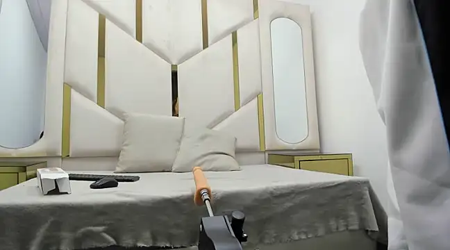 Kendall 6669 online show from 02.27.25