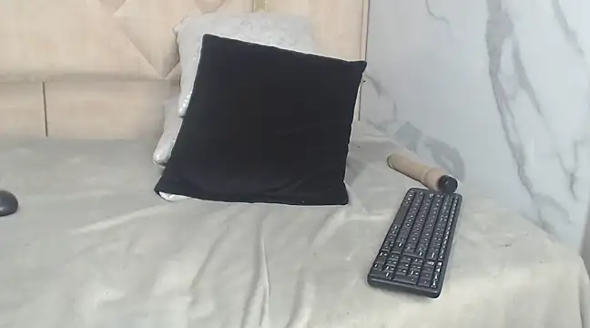 Kendall 6669 online show from 03.12.25