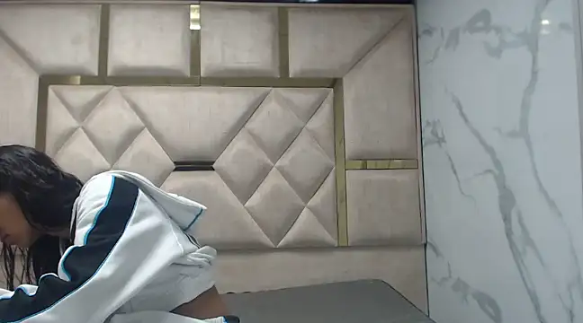 Kendall 6669 online show from 03.19.25