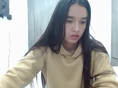 Snapshot of _luna_777 chatting on 04.17.26 luna 777 online show from 04.17.26
