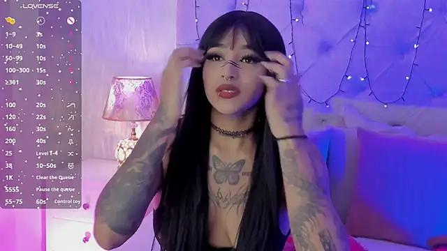 goth tasha online show from 11.28.25