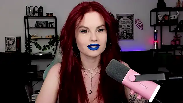 Della Ideal online show from 04.07.26