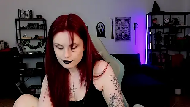 Snapshot of Della_Ideal chatting on 07.18.26 Della Ideal online show from 07.18.26