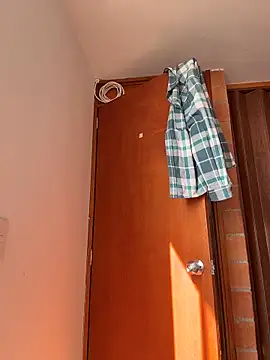 Snapshot of Soy_Sara7 chatting on 12.17.25 Soy Sara7 online show from 12.17.25