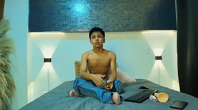 Snapshot of Dante_bre chatting on 02.26.25 Dante bre online show from 02.26.25