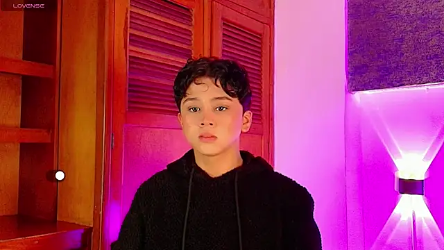 Snapshot of Dante_bre chatting on 09.29.25 Dante bre online show from 09.29.25